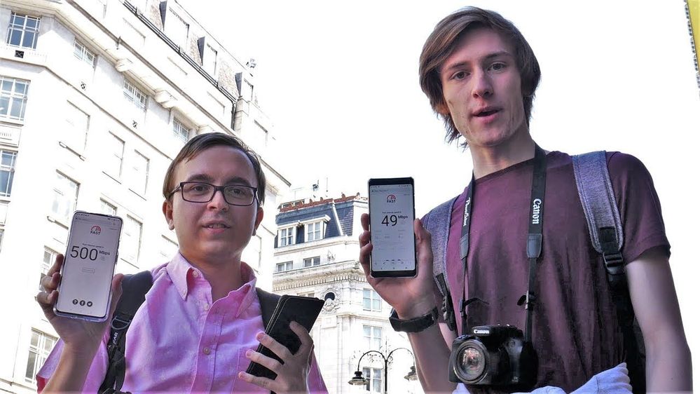 EE 5G (left) vs 4G (right) test in London with Jake. Video: https://www.youtube.com/watch?v=7vu1oUR-2SM