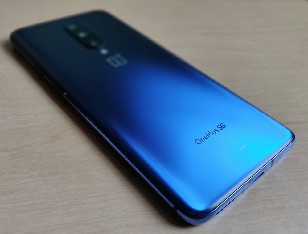 The Oneplus 7 Pro 5G, a flagship which supports HDR
