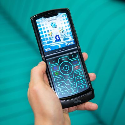 Razr-Retro-Community.jpg Razr-Retro-Community.jpg