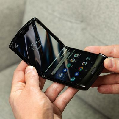 Razr-Folding-Community.jpg Razr-Folding-Community.jpg