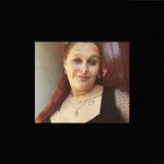 Profile (CharlotteH22)