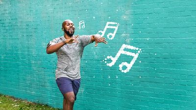 1499158774101.jpg Music on the move Listen to your favourite tunes on your phone, tablet or laptop. Plus new music and exclusive releases, artists and DJs broadcasting on Beats 1 and curated radio on demand. Also get handpicked playlists and recommendations in every genre.