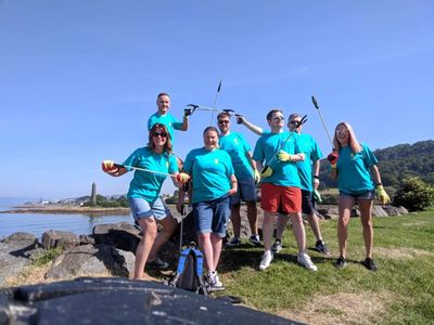 FB_IMG_1533820601571.jpg EE team beach clean