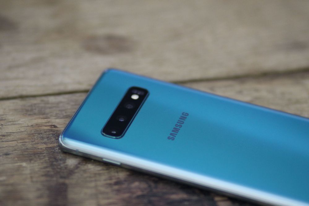 samsung_galaxy_s10_triple_rear_cameras.JPG samsung_galaxy_s10_triple_rear_cameras.JPG
